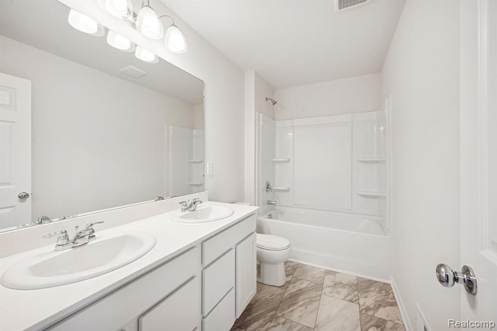 707 Knollwood Bend, Chelsea, MI 48118 — Photo 27