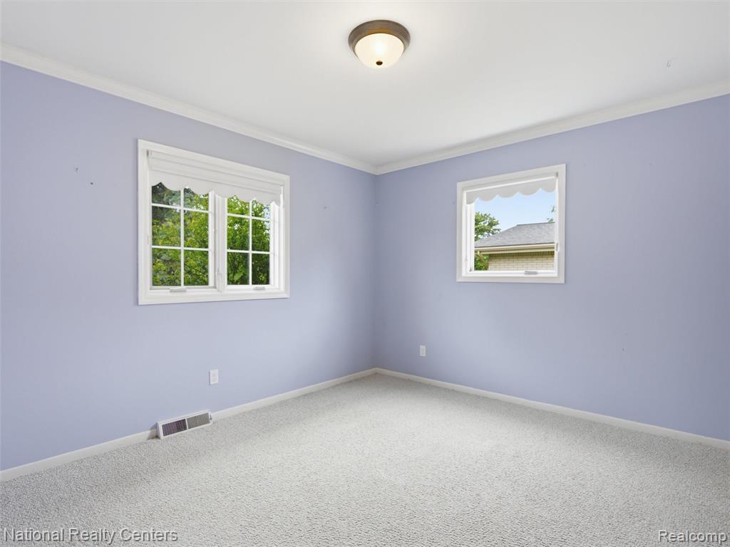 6858 Wellesley Terrace, Clarkston, MI — Photo 36