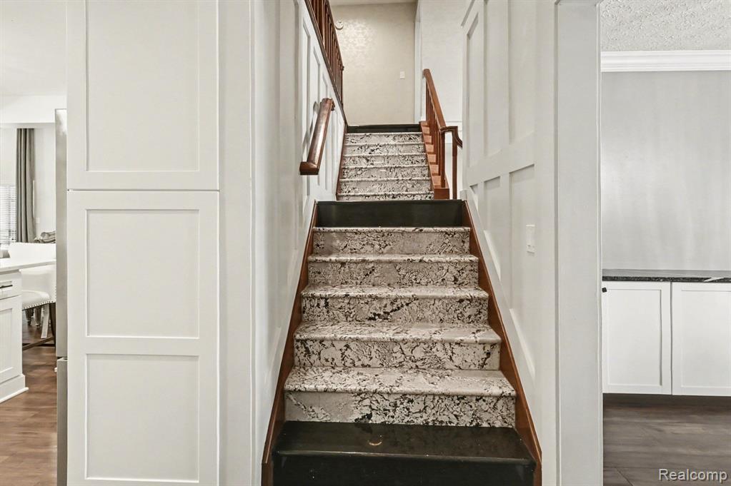 100 N Latson Road, Howell, MI 48843 — Photo 19