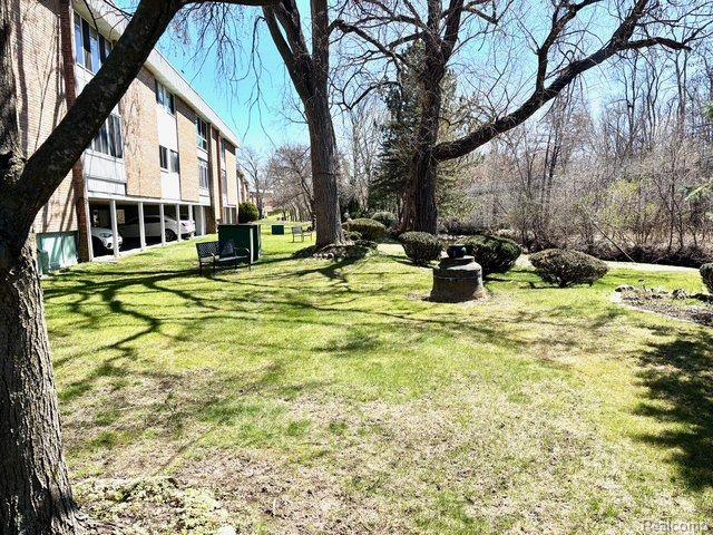 32080 GRAND RIVER Avenue, 82, Farmington, MI 48336 — Photo 22