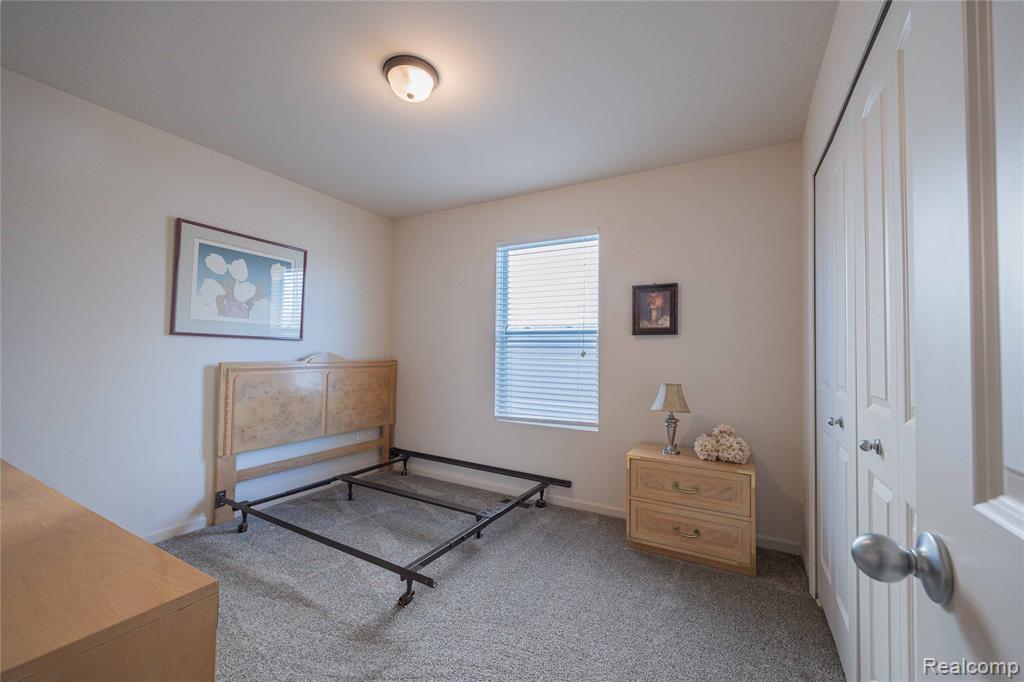 17155 Theresa Lane, New Boston, MI 48164 — Photo 15