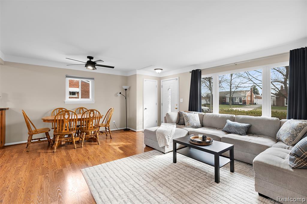 8731 N Hubbard Street, Westland, MI — Photo 4
