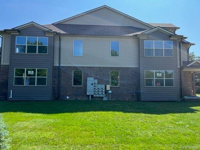 4114 SECLUDED PINES DR, Sterling Heights, MI 48314 — Photo 5