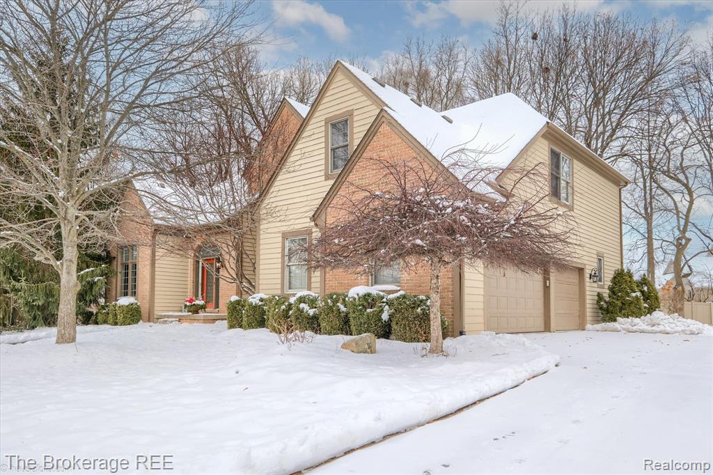 5475 Woodfield Parkway, Grand Blanc, MI 48439 — Photo 6