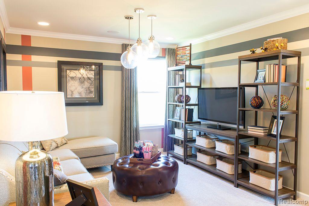 6133 S TRAILWOODS Drive, Ann Arbor, MI 48103 — Photo 17