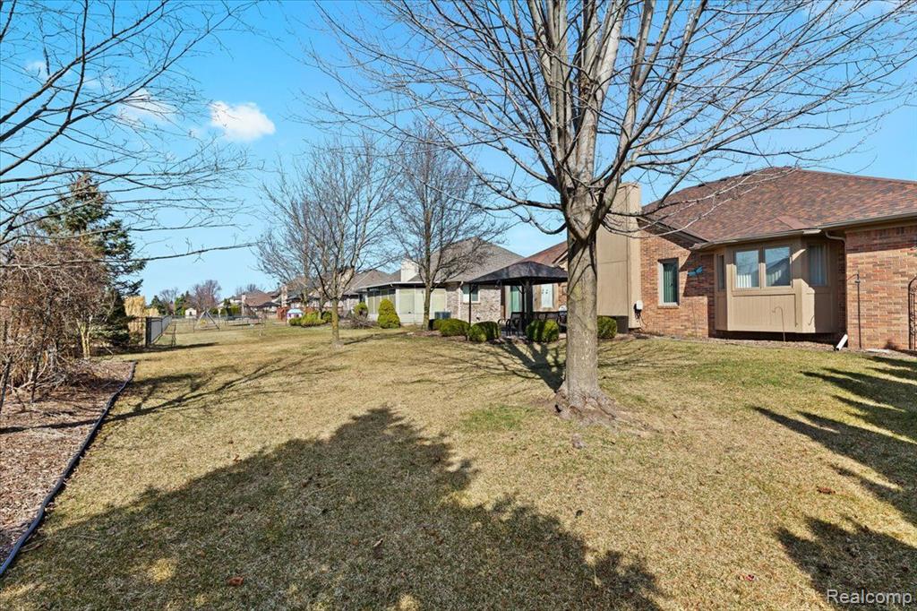 49133 Morning Glory Drive, Macomb, MI 48044 — Photo 42