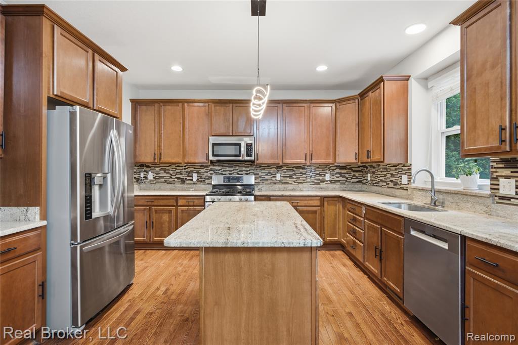 26978 Maxwell Court, Novi, MI — Photo 7