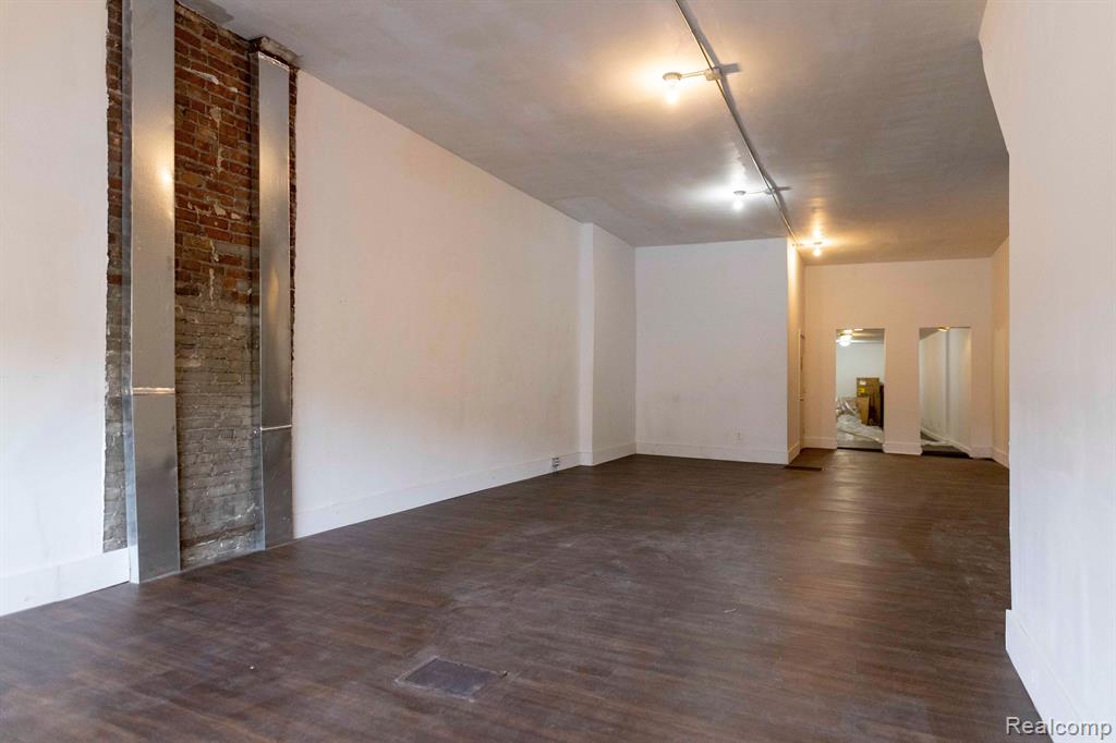 14536 E JEFFERSON Avenue - Photo 4