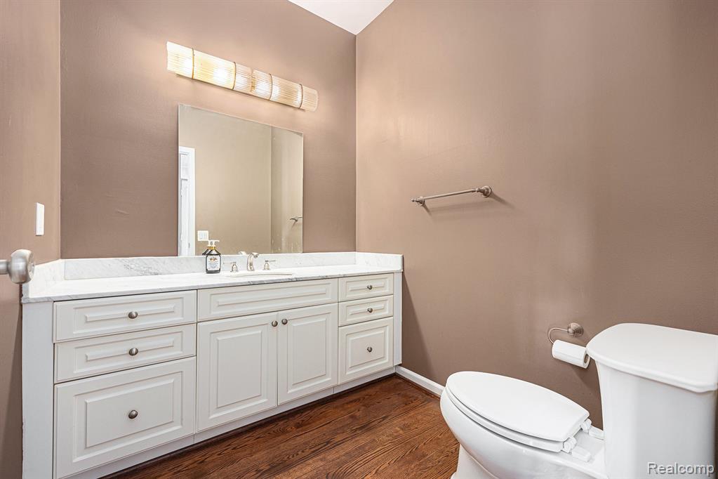 584 Cambridge Way, Bloomfield Hills, MI 48304 — Photo 14