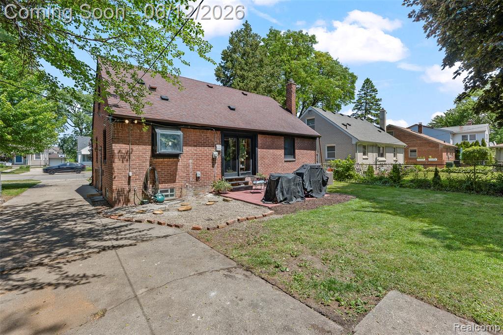 10467 W 11 Mile Road, Huntington Woods, MI — Photo 5