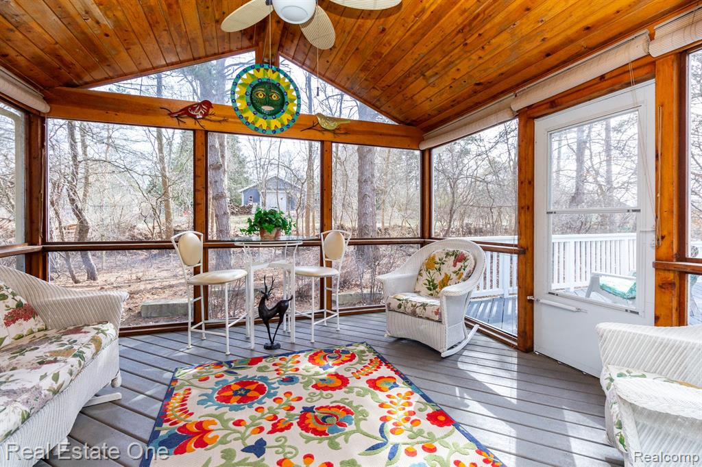 490 FRANKLIN LAKE Circle, Oxford, MI 48371 — Photo 20