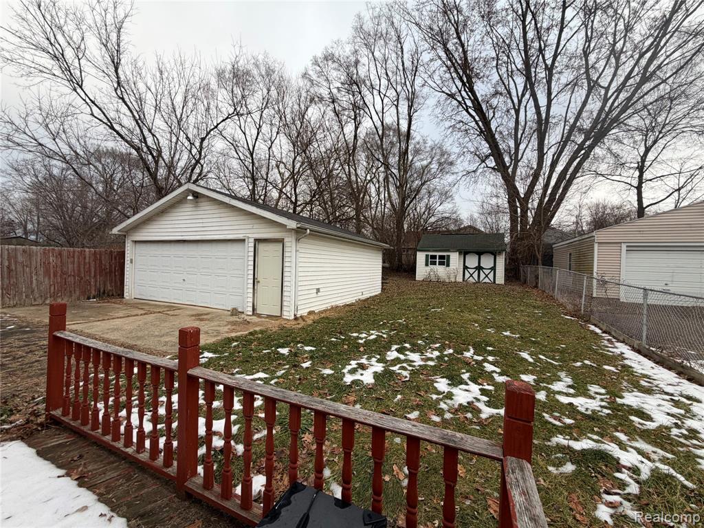 3294 Huggins Avenue, Flint, MI, 48506