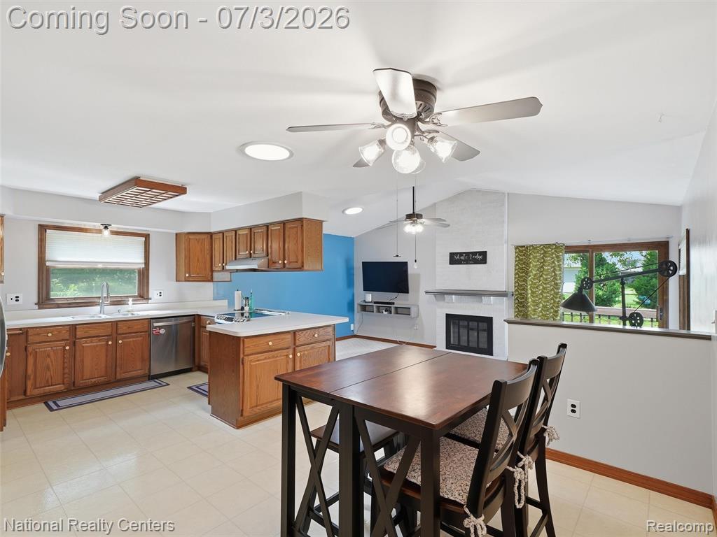 40368 Village Wood Road, Novi, MI — Photo 8