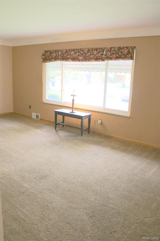 9396 Allen Road, Allen Park, MI 48101 — Photo 13