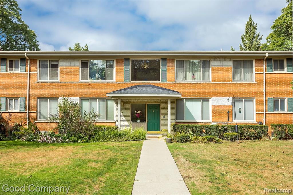946 N Adams Road, Birmingham, MI 48009 — Photo 17