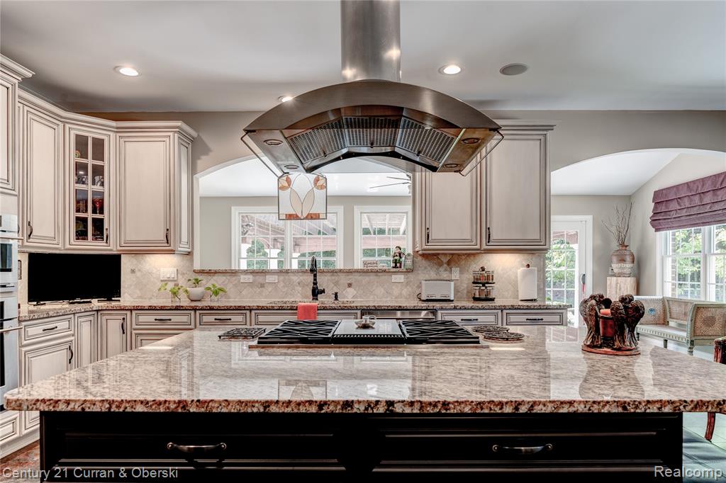 50693 Chesapeake Drive, Novi, MI — Photo 42