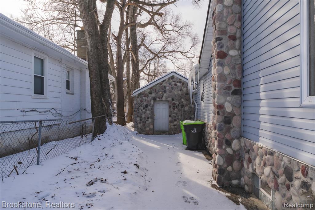 103 W Cornell Avenue, Pontiac, MI 48340 — Photo 33