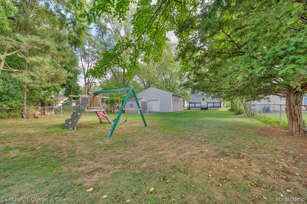 439 Bauman Avenue, Clawson, MI — Photo 29