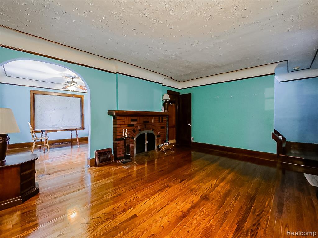 4177 Washington Street, Wayne, MI 48184 — Photo 5