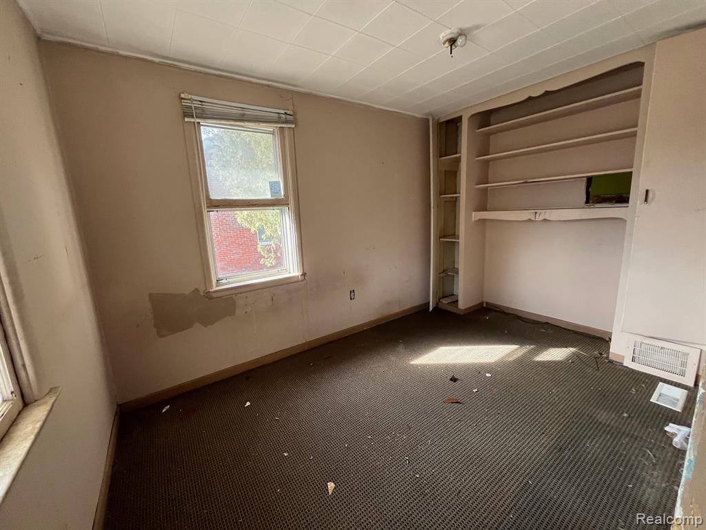 48 SHERIDAN Street, Mount Clemens, MI 48043 — Photo 5
