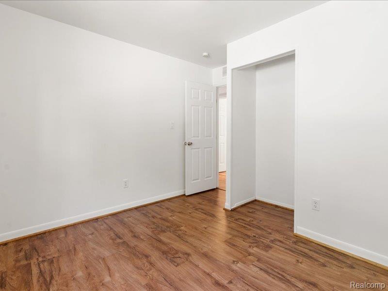 9255 Sylvia Street, Taylor, MI 48180 — Photo 19