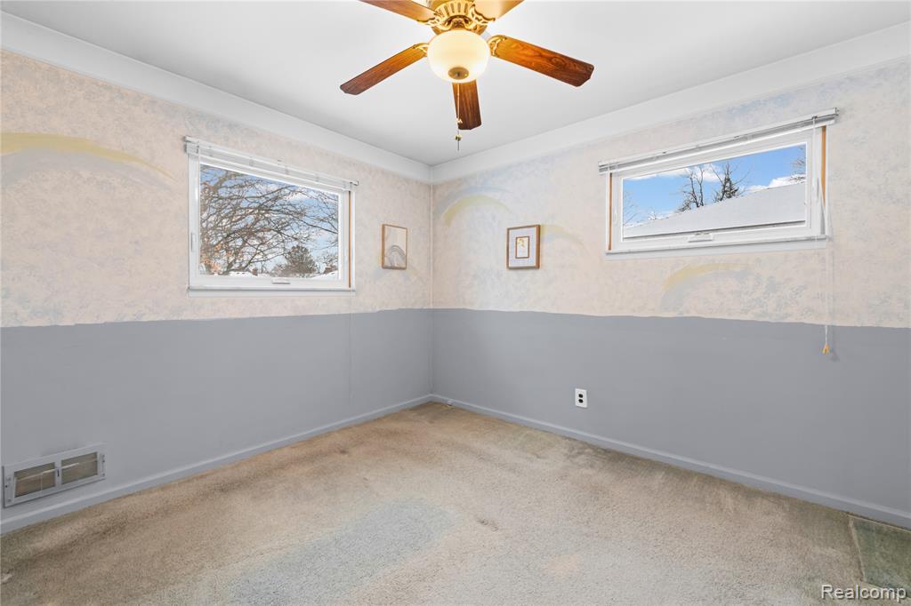 1069 Chippewa Street, Mount Clemens, MI 48043 — Photo 14