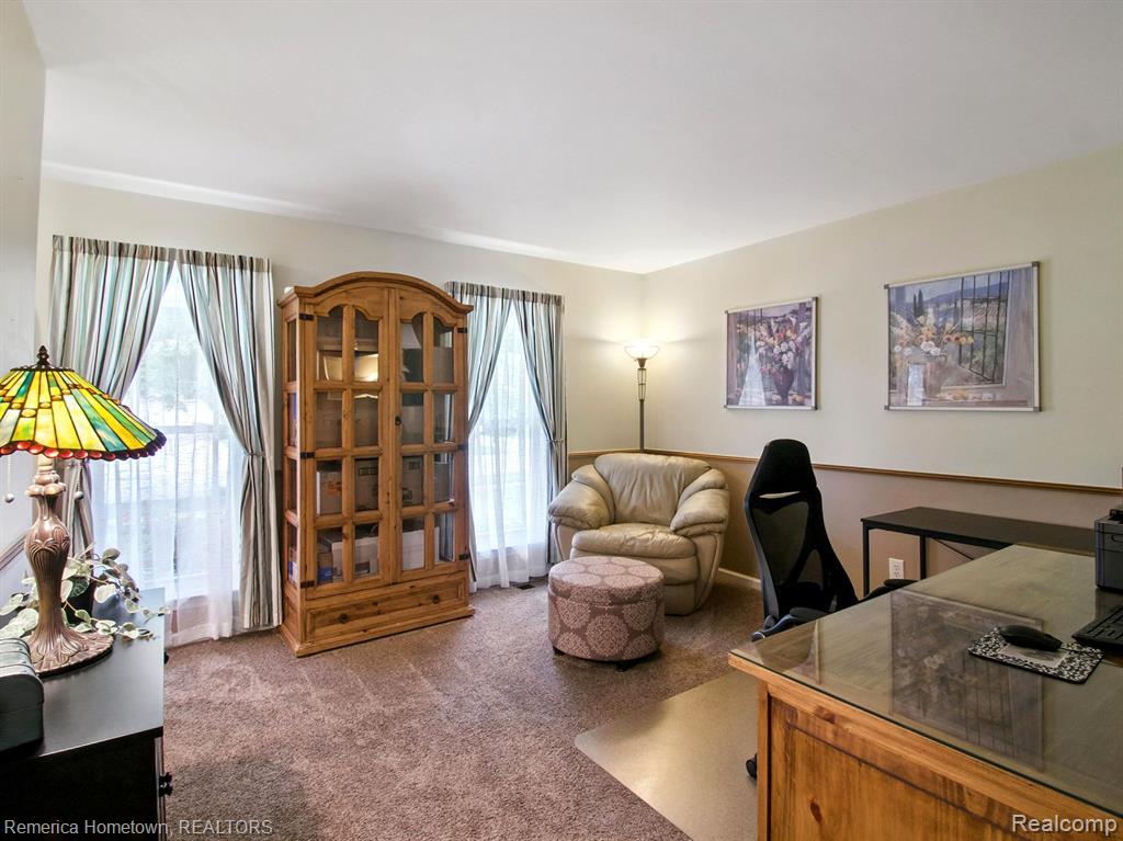 612 Bedford Drive, Westland, MI — Photo 4