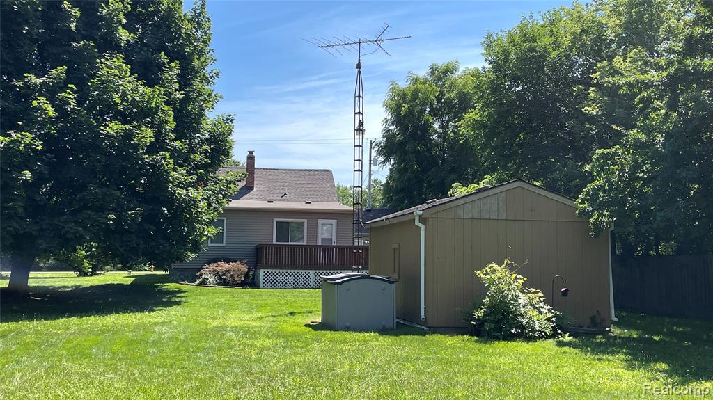 1052 Alton Avenue, Mundy, MI 48507 — Photo 3
