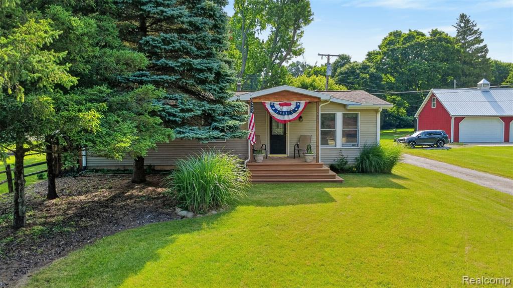 5977 Anglers Drive, Ortonville, MI 48462 — Photo 38