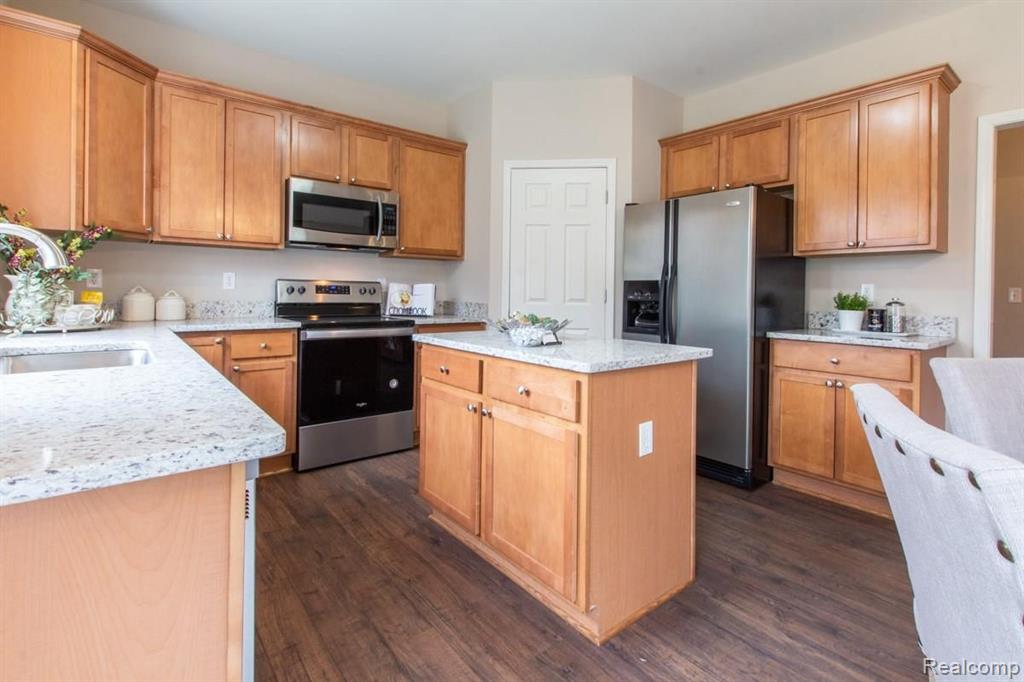 44874 Lafayette Dr., Novi, MI — Photo 17