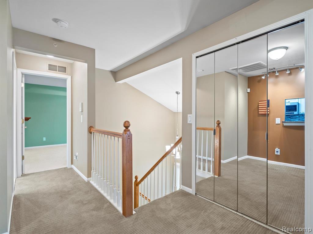 56404 CHESAPEAKE Trail, Shelby Twp, MI 48316 — Photo 8