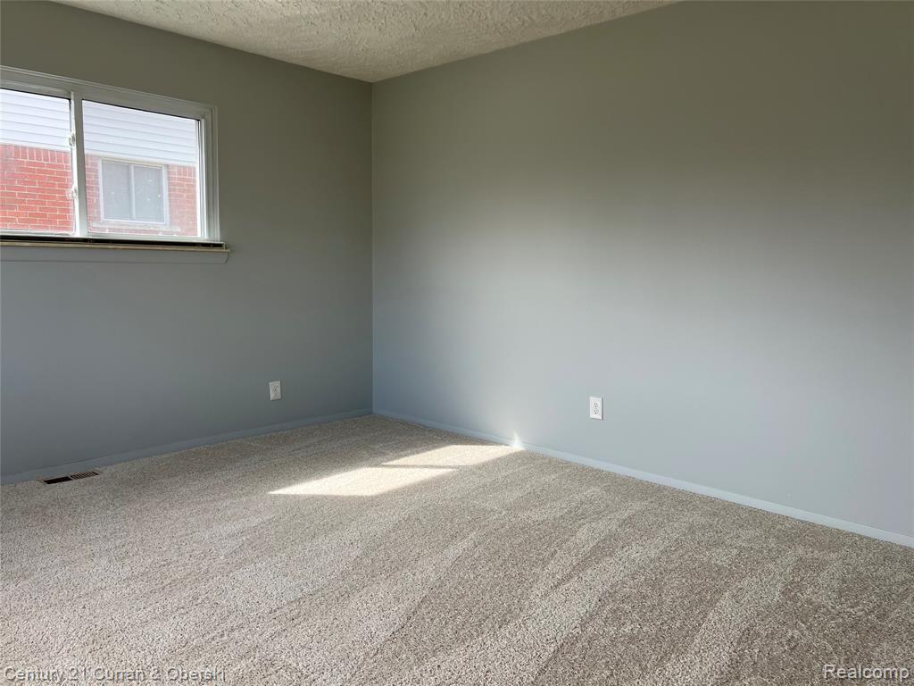 15444 Mulberry Street, Southgate, MI 48195 — Photo 8