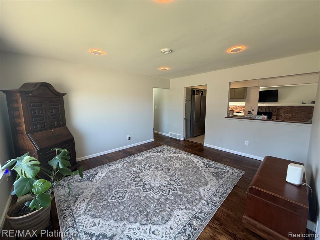 8743 Holly Drive, Canton, MI 48187 — Photo 11