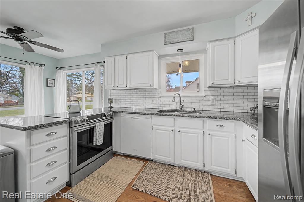 5388 Daniel Drive, Brighton, MI 48114 — Photo 11