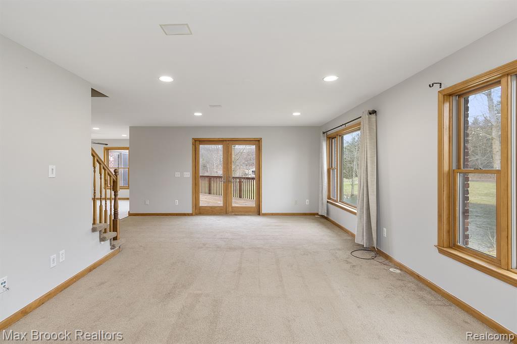 6426 OAK GROVE Road, Howell, MI 48855 — Photo 10