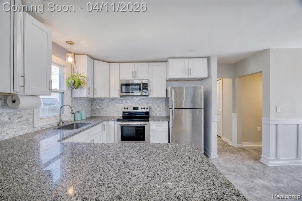 8416 Hugh Street, Westland, MI — Photo 15