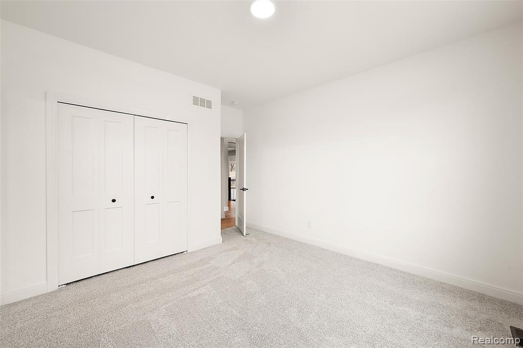 28324 Nadia Lane, New Baltimore, MI 48047 — Photo 41