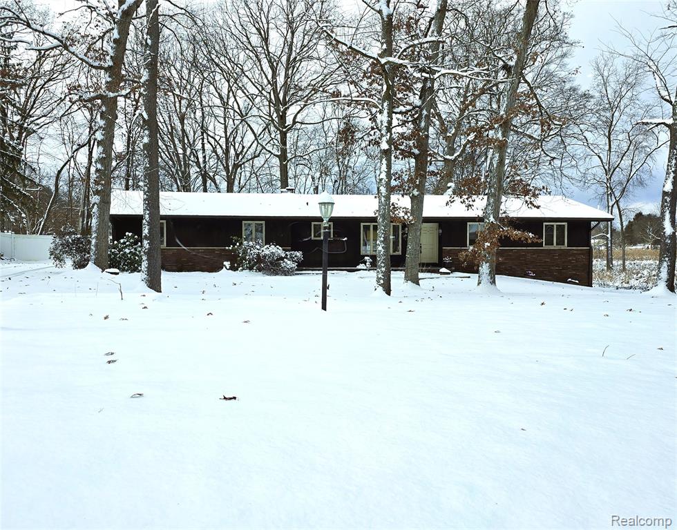 9770 Daleview Drive, South Lyon, MI 48178 — front exterior