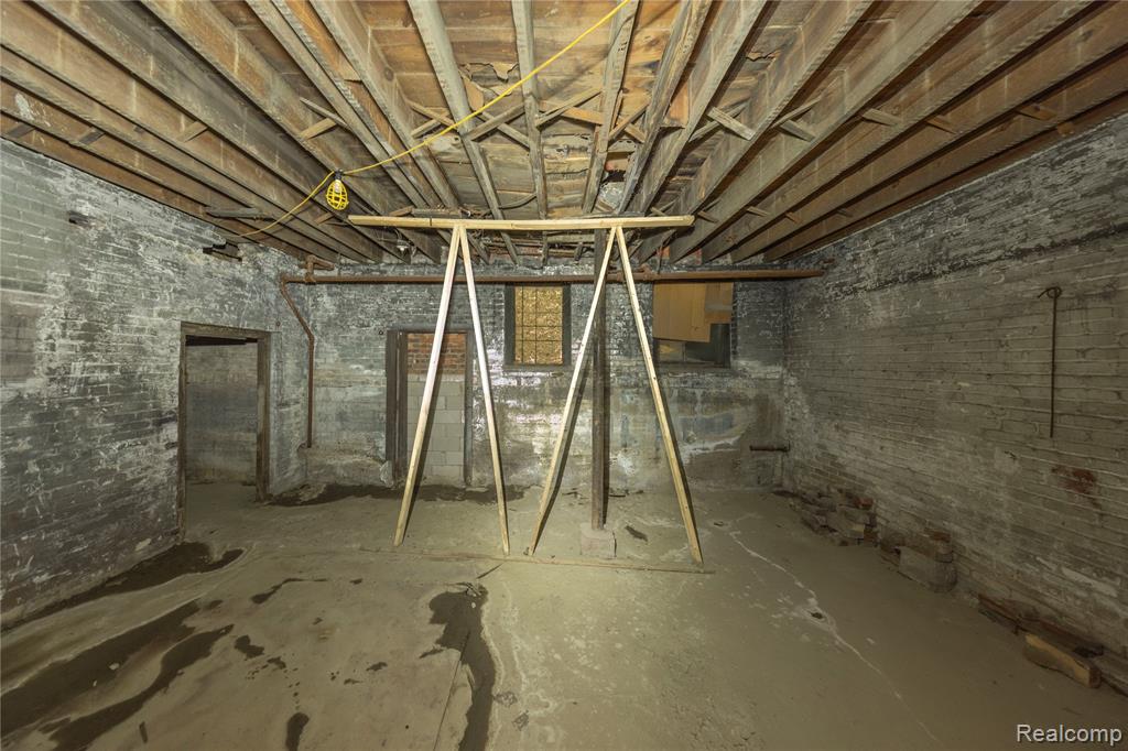 69 Seward Street, Detroit, MI 48202 — Photo 21