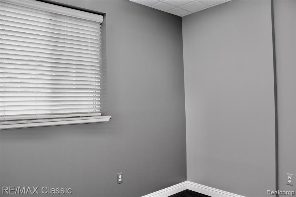 1550 N Milford Road, Milford, MI 48381 — Photo 9