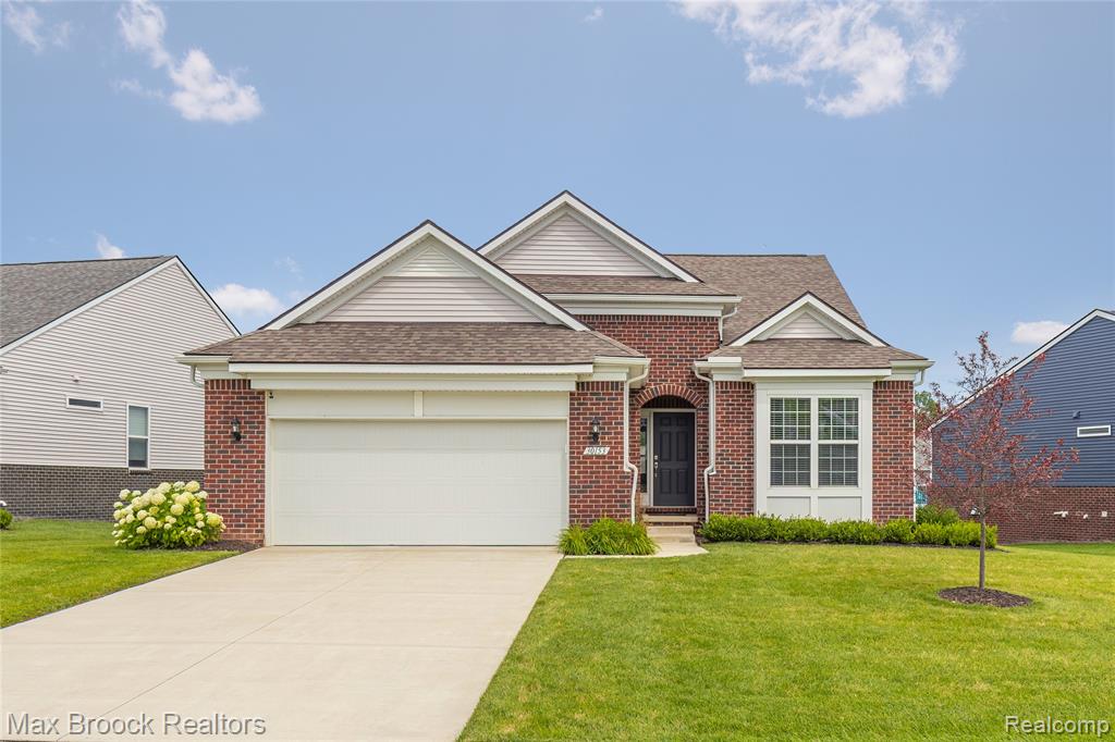 30153 TURTLE CREEK CIRCLE, New Hudson, MI 48165 — front exterior