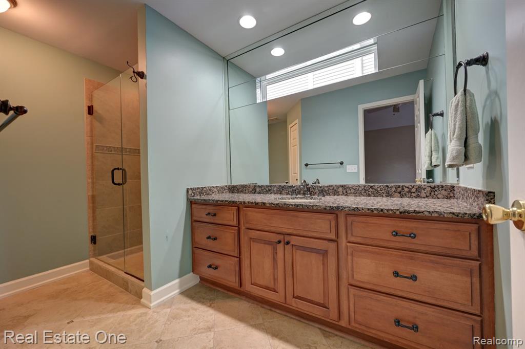 6564 Summit Ridge, Clarkston, MI — Photo 22