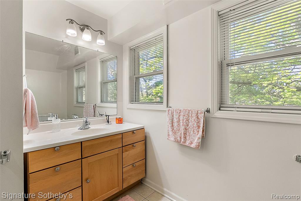 1136 Michigan Avenue, Ann Arbor, MI 48104 — Photo 21