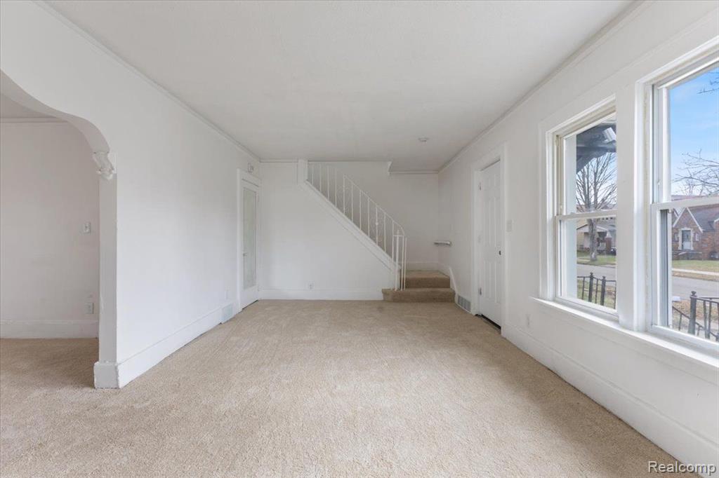 7525 E ROBINWOOD Street, Detroit, MI 48234 — Photo 3