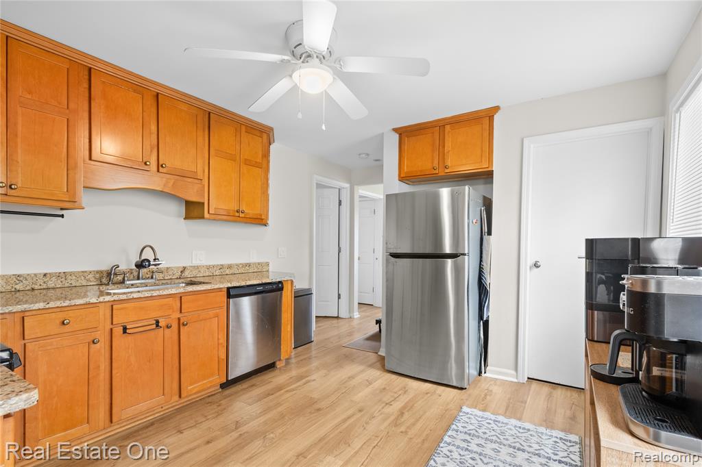 415 Taylor Avenue, Rochester, MI 48307 — Photo 13