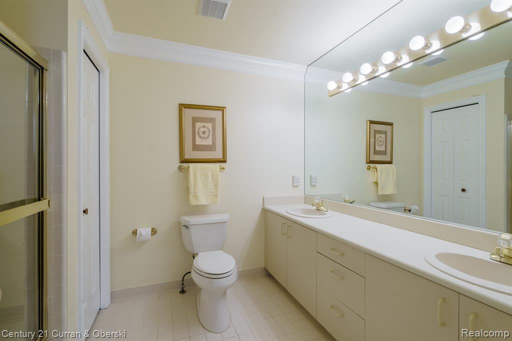 439 COVINGTON Court, Northville, MI 48168 — Photo 44
