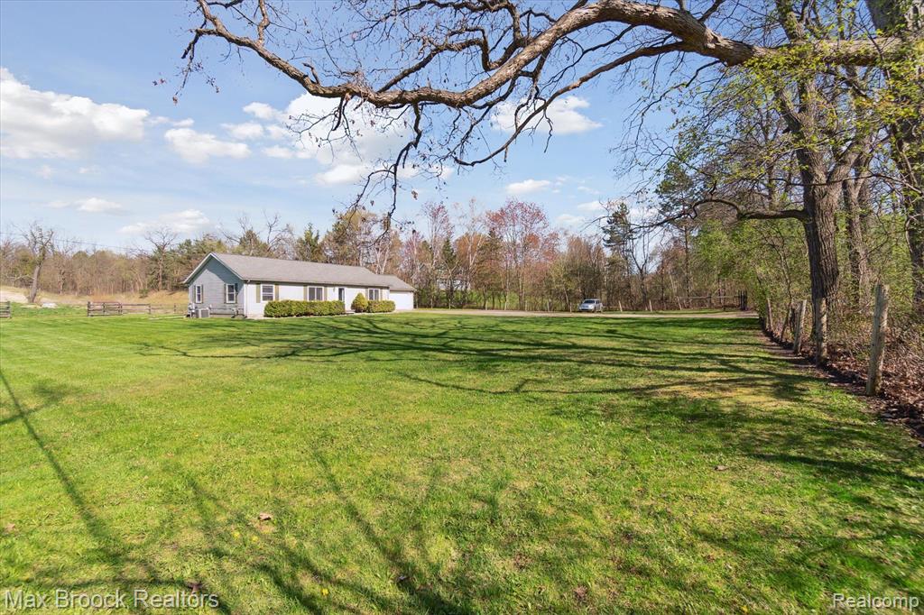 7665 PONTIAC LAKE Road, White Lake, MI — Photo 3