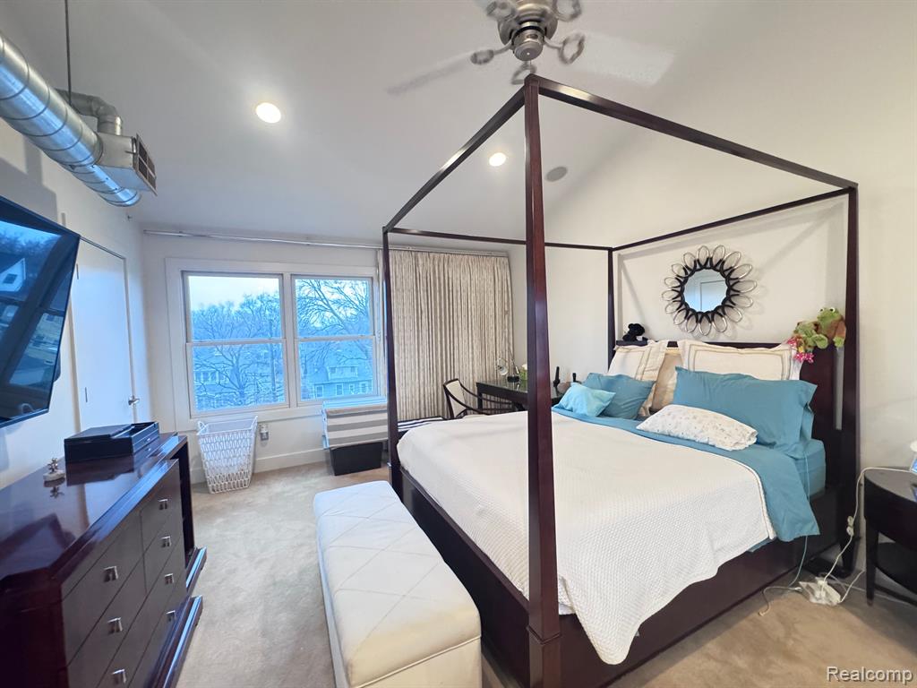 674 W 11 MILE Road, Royal Oak, MI 48067 — Photo 32