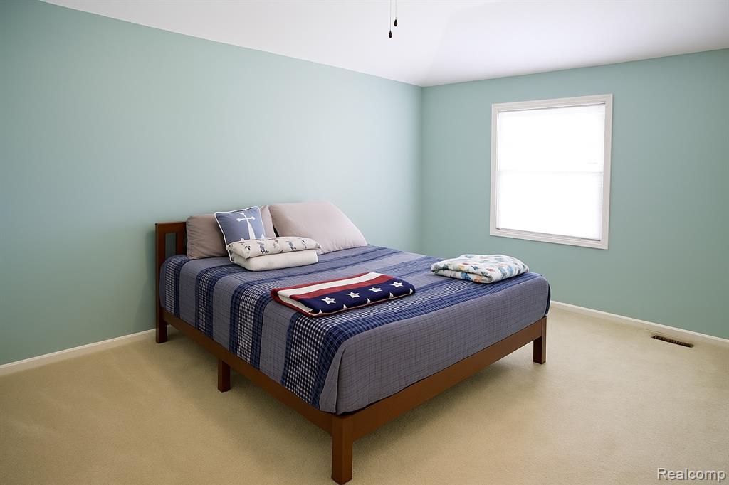 5517 Loch Moor Drive, Clarkston, MI — Photo 14
