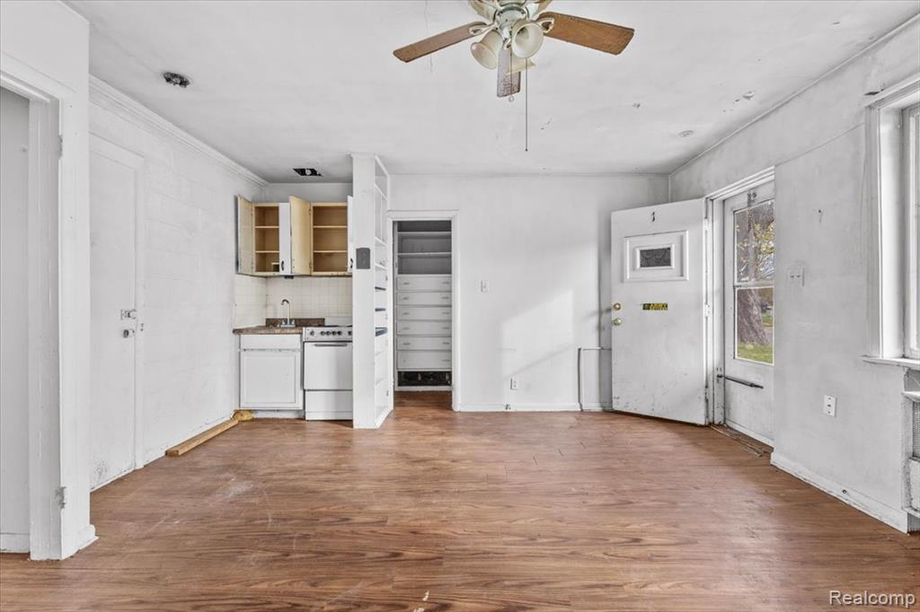 8225 Cadillac Avenue, Warren, MI 48089 — Photo 18